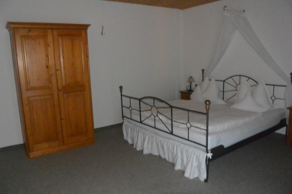 Gaestehaus Doering Mittenwald Rom bilde